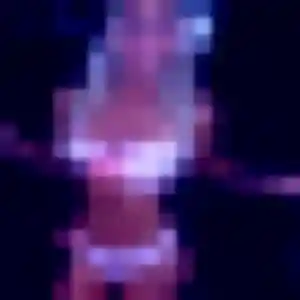 Lamia, 38 ans, en ligne à Adé pour une rencontre coquine