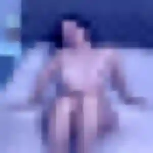 Leila, 25 ans, en ligne à Agde pour une rencontre coquine