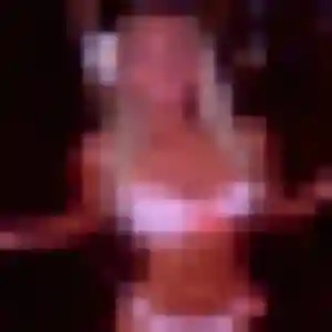 Lena (32 ans) à Allinges propose un plan cul ce soir
