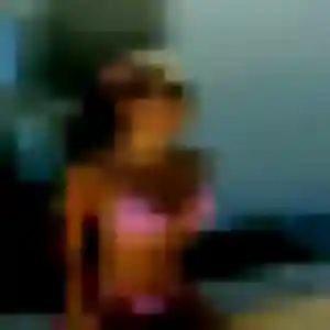 Agathe, femme de 25 ans cherche plan cul à Ambon