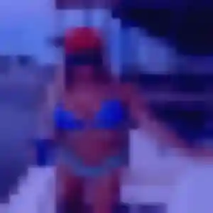 Roxane de Angy, 40 ans - plan cul sans prise de tête
