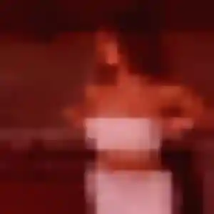 Kim, 29 ans, en ligne à Archamps pour une rencontre coquine