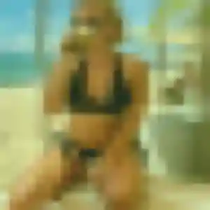 plan cul à Arlanc : photo de Amira, 34 ans - accès libre