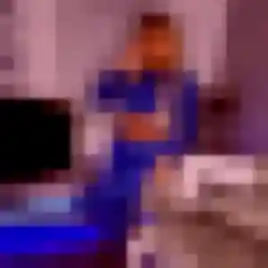 Contacte Adeline, 38 ans à Arradon en privé