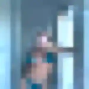 Rejoins Joana, 25 ans à Arvert en privé