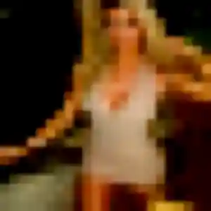 Hyacinthe, femme de 27 ans cherche plan cul à Asson
