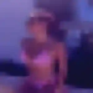 Aisha, 25 ans, dispo pour plan cul à Aujargues