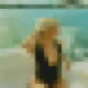 Elsa de Authezat, 29 ans - plan cul sans prise de tête