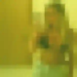 Photo de Alicia à Badecon-le-Pin (37 ans) - plan cul sans inscription