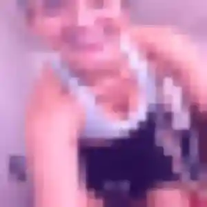 Augustine, 23 ans, disponible à Barbery pour une rencontre coquine
