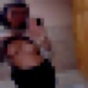 Rejoins Wahiba, 22 ans à Basse-Terre en privé