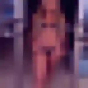 Rejoins Leonore, 35 ans à Bassens gratuitement