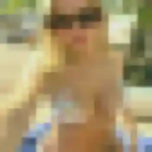 Charmante Dina, 30 ans à Benais - voir sa photo