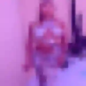 Rencontre Valentina, 38 ans à Bénesse-Maremne gratuitement
