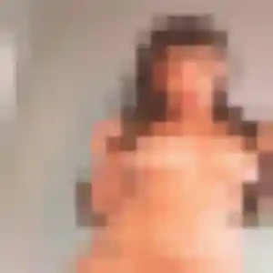 Photo de Axelle à Benon (34 ans) - plan cul sans inscription