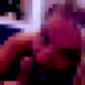 Lamia, 31 ans, en ligne à Berteaucourt-les-Dames pour une rencontre coquine