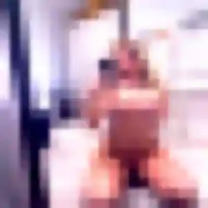 Geneve, 22 ans, dispo pour plan cul à Boffres