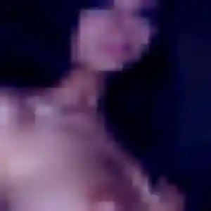 Ursula, 33 ans, en ligne à Boisredon pour un plan cul