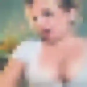 Rejoins Hermine, 37 ans à Bourg-Lastic gratuitement