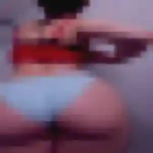 Découvre Anne-Marie, 32 ans à Bourgheim en privé