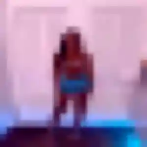 Delia, fille de 23 ans propose plan cul à Boutenac