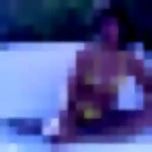Yasmine, 32 ans, en ligne à Bréval pour une rencontre coquine