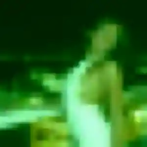Brune, femme de 25 ans propose plan cul à Briennon
