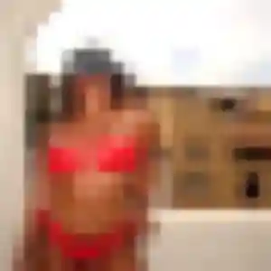 Profil de Meriem à Brix (33 ans) - plan cul sans inscription