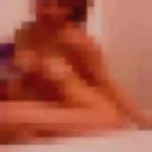 Harmony, 25 ans, dispo pour plan cul à Brunémont