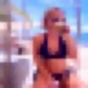 Candice, fille de 26 ans cherche plan cul à Burgnac