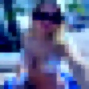 Photo exclusive de Zineb, 22 ans à Camoël - plan discret