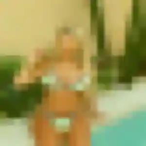 Sexy Roxane, 24 ans à Candas - voir sa photo