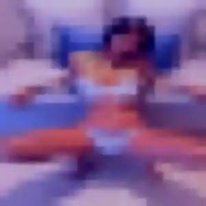 Isaure (22 ans) à Canet cherche une rencontre maintenant