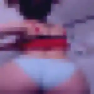 Leana, 26 ans, cherche un plan cul à Cépie