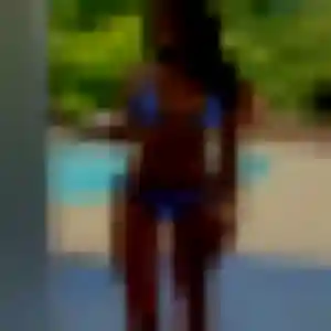 Sara, 40 ans, en ligne à Ceton pour une rencontre coquine