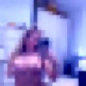 Sabine, femme de 26 ans propose plan cul à Chambry