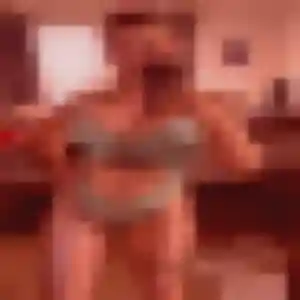 Photo de Romane à Champagne-en-Valromey (36 ans) - plan cul anonyme