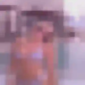 Amel, 42 ans, en ligne à Champdor-Corcelles pour un plan cul
