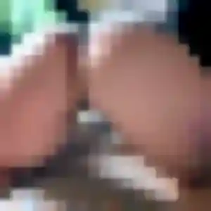 Eliane, 34 ans, disponible à Châteauneuf-du-Faou pour un plan cul