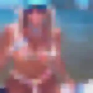 Photo de Alessandra à Chavanges (37 ans) - plan cul sans inscription