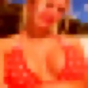 Photo de Yael à Combon (23 ans) - plan cul gratuit