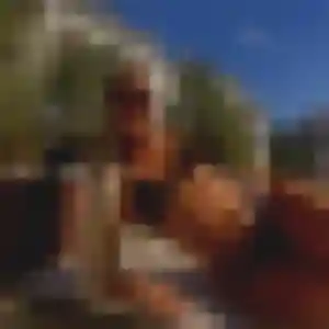 Leonore (22 ans) à Cormelles-le-Royal cherche une rencontre ce soir