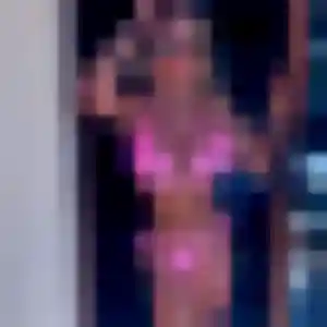 Nicole, 28 ans, en ligne à Courrières pour une rencontre coquine