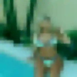 Salome, 33 ans, en ligne à Couzeix pour une rencontre coquine