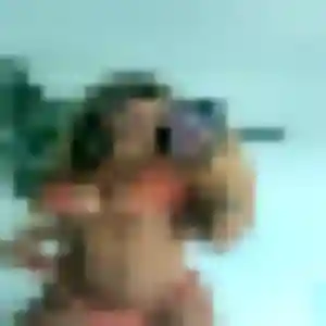 Découvre Jade, 29 ans à Craponne-sur-Arzon gratuitement