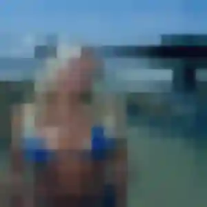 Contacte Lea, 32 ans à Créon en privé
