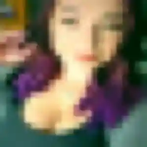 Fleur, 25 ans, connectée à Cugand pour une rencontre coquine