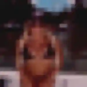 Clarisse, femme de 27 ans propose plan cul à Delettes