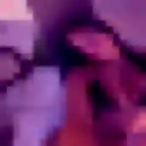 Aurore, 38 ans, disponible à Deux-Grosnes pour un plan cul