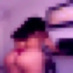 Daphne, 31 ans, connectée à Dizy-le-Gros pour un plan cul